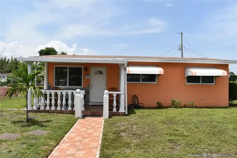 2951 NW 83rd Terrace Miami FL 33147