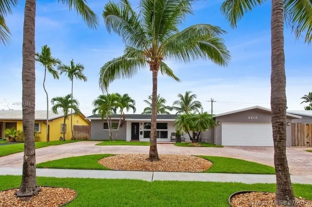 4218 Lincoln Street Hollywood FL 33021