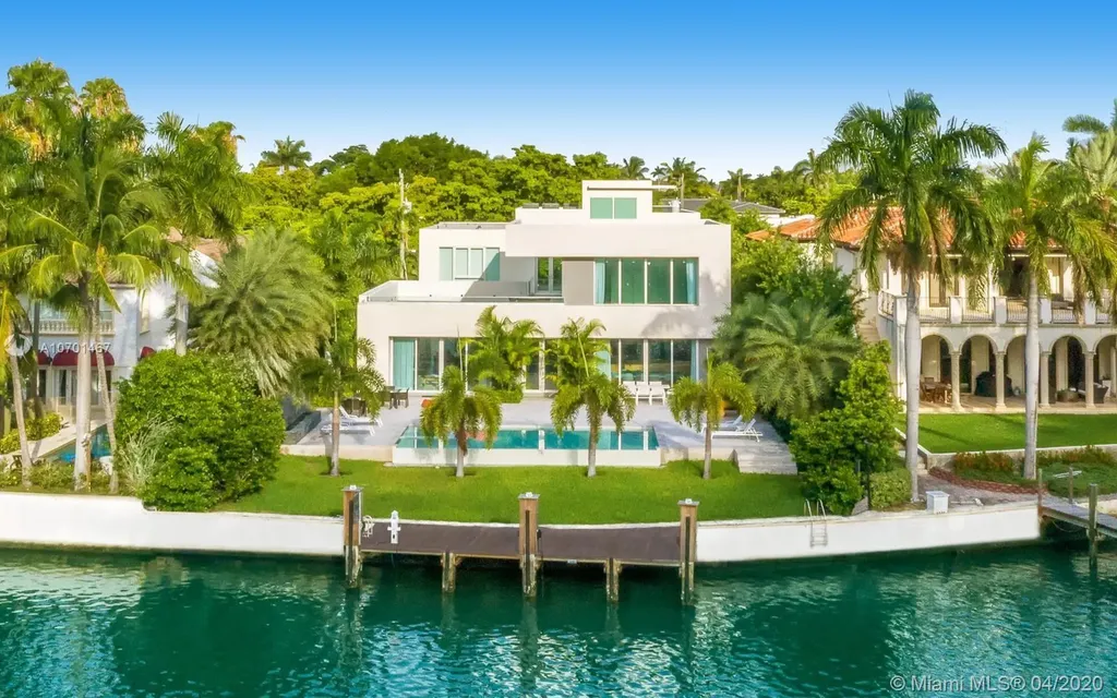 5711 Pine Tree Drive Miami Beach FL 33140