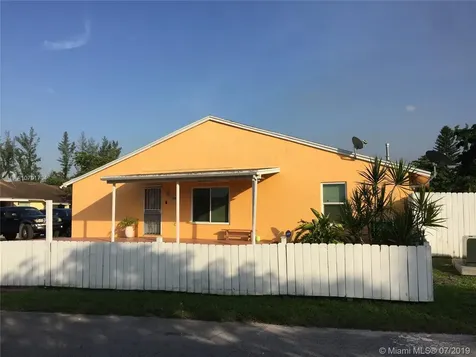 18050 NW 40th Place Miami Gardens FL 33055