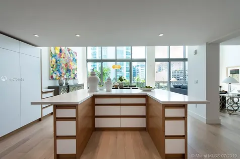 6000 Collins Avenue Miami Beach FL 33140