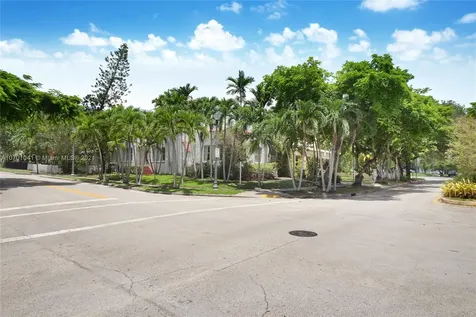 4400 NE 1st Avenue Miami FL 33137
