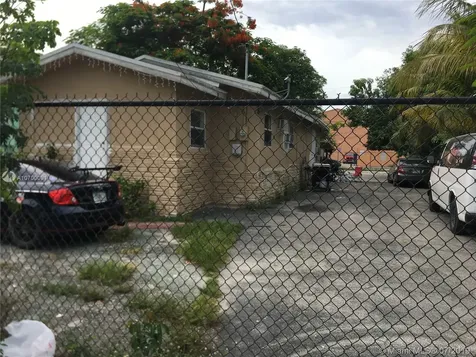 853 NW 29th Terrace Miami FL 33127