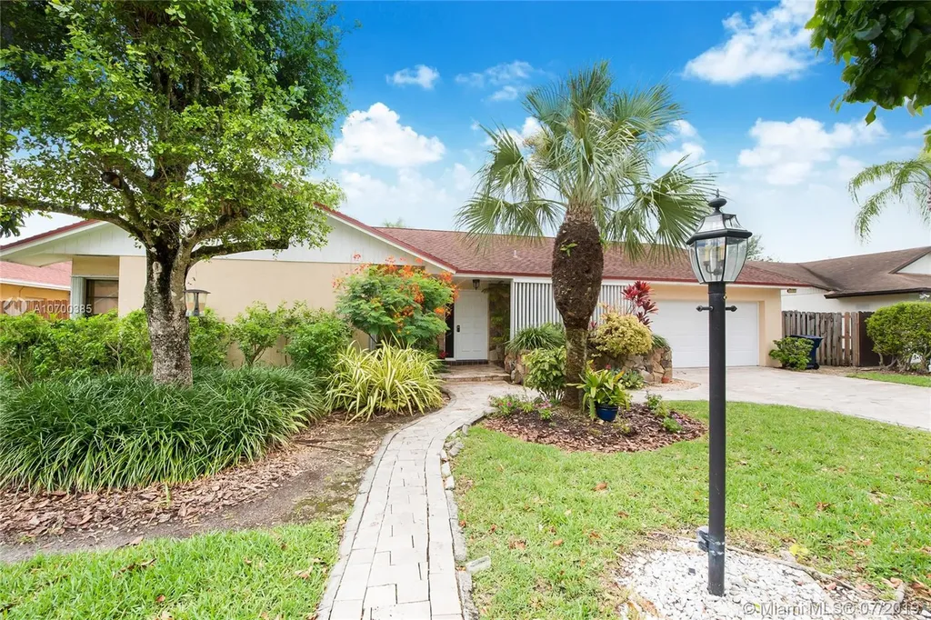11570 SW 98th Street Miami FL 33176