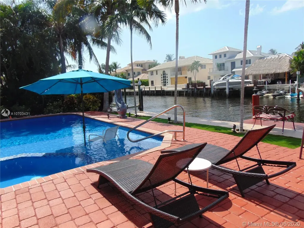 964 Dogwood Drive Delray Beach FL 33483