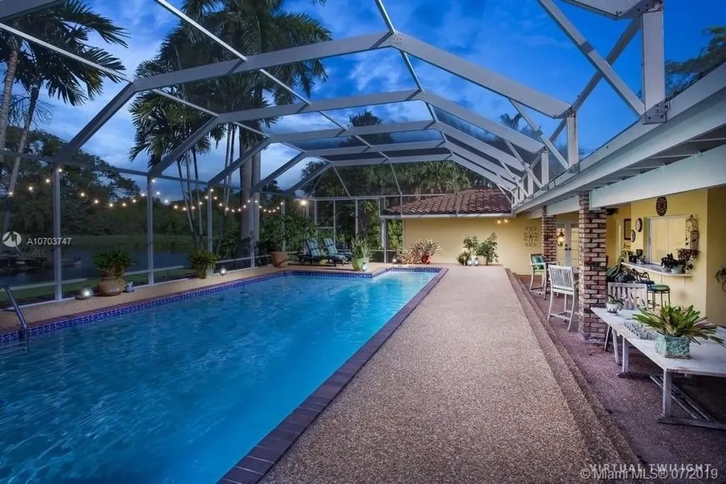 17305 SW 78th Court Palmetto Bay FL 33157