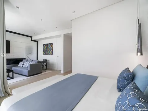 50 S Pointe Drive Miami Beach FL 33139