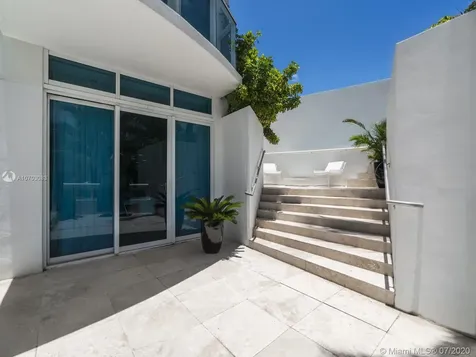 50 S Pointe Drive Miami Beach FL 33139