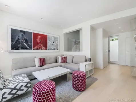 50 S Pointe Drive Miami Beach FL 33139