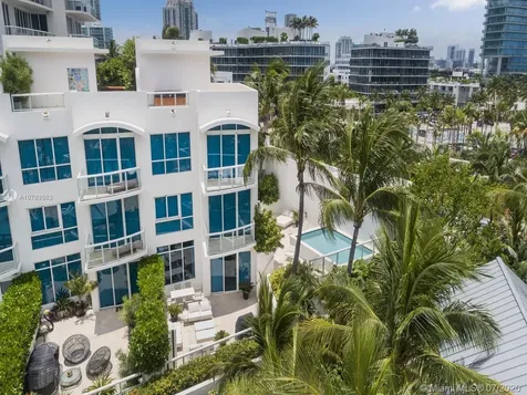 50 S Pointe Drive Miami Beach FL 33139