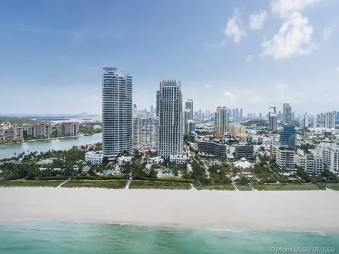 50 S Pointe Drive Miami Beach FL 33139