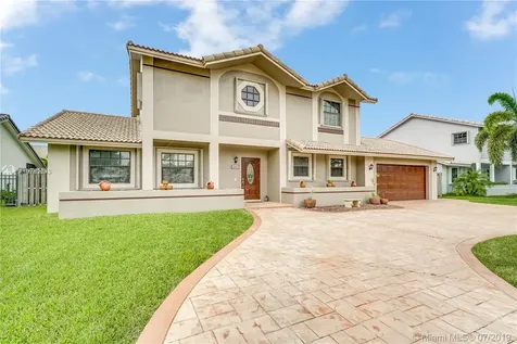 6951 W Wedgewood Avenue Davie FL 33331