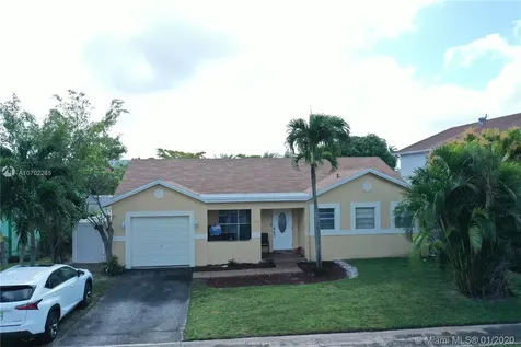 8108 SW 20th Street North Lauderdale FL 33068