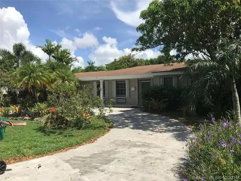 8425 SW 156th Street Palmetto Bay FL 33157