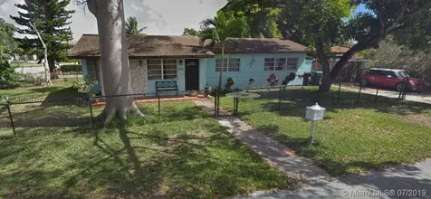 2001 SW 60th Avenue Miami FL 33155