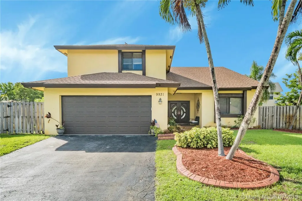 9931 SW 14th Street Pembroke Pines FL 33025