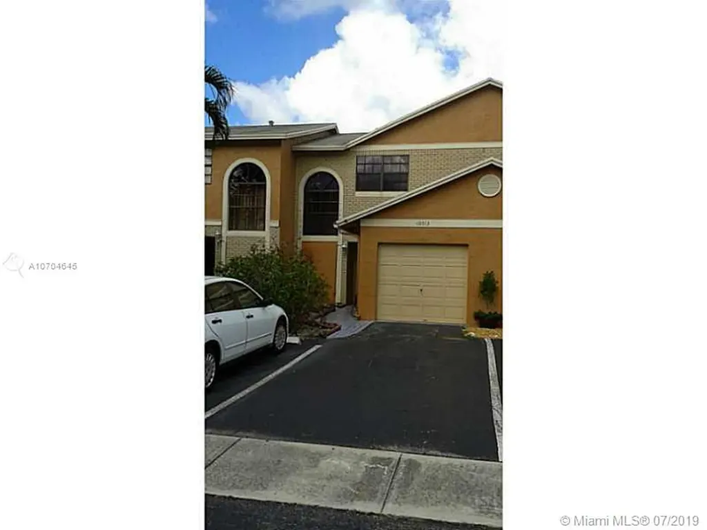 10513 NW 3rd Street Pembroke Pines FL 33026