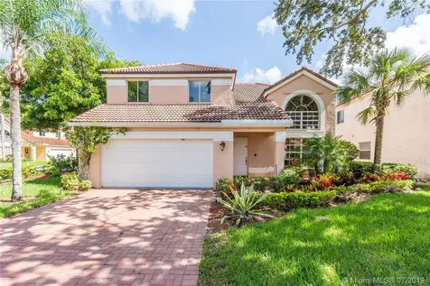 9257 Magnolia Court Davie FL 33328