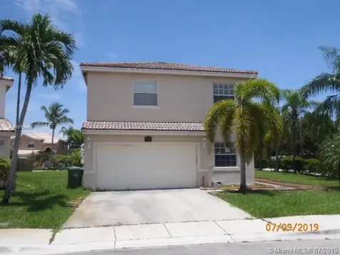 1356 SW 105th Avenue Pembroke Pines FL 33025
