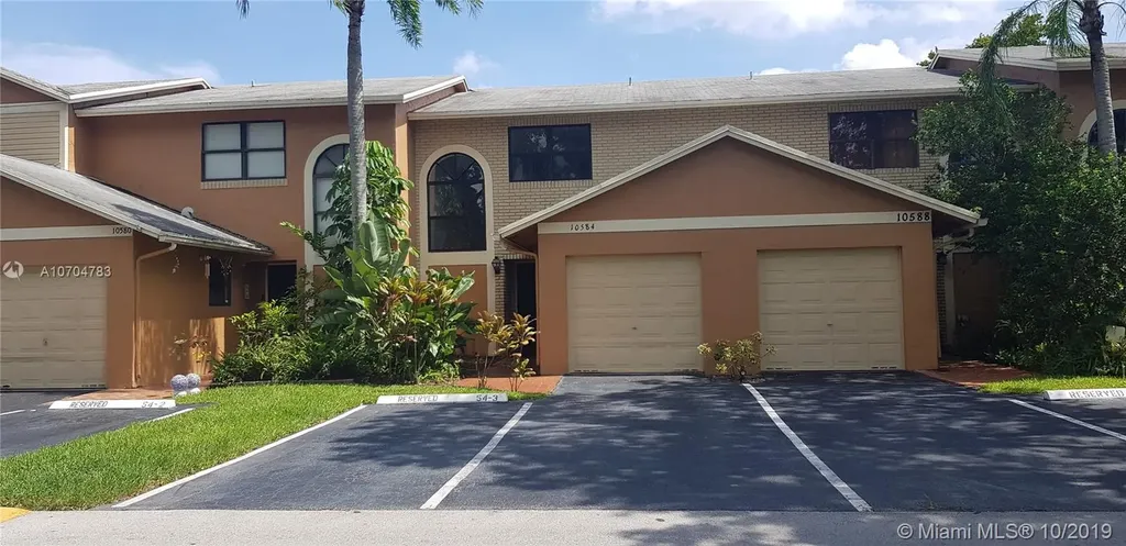 10584 NW 6th Street Pembroke Pines FL 33026