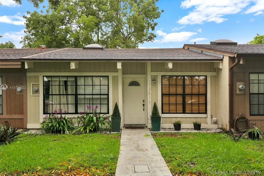 13511 SW 101st Lane Miami FL 33186