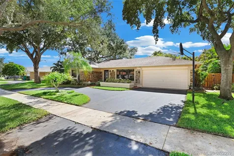 5818 SW 117th Avenue Cooper City FL 33330