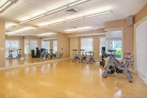 19900 E Country Club Drive Aventura FL 33180
