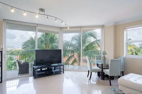 19900 E Country Club Drive Aventura FL 33180