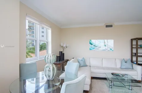 19900 E Country Club Drive Aventura FL 33180