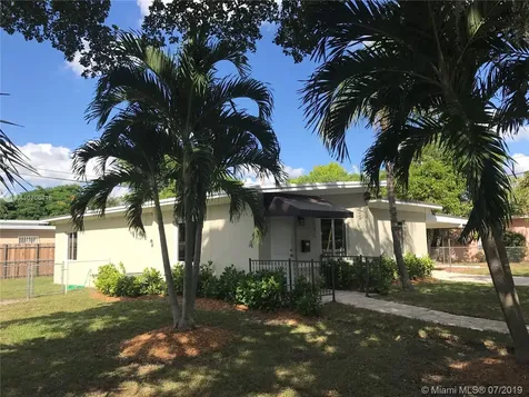 545 NW 140th Terrace North Miami FL 33168