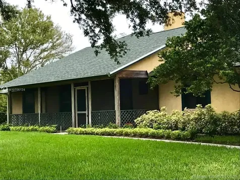 8942 Arrowhead Drive Lake Worth FL 33467