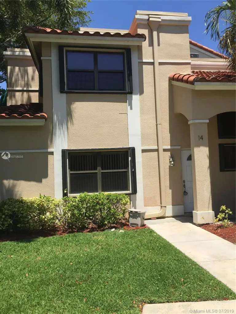 573 Racquet Club Road Weston FL 33326