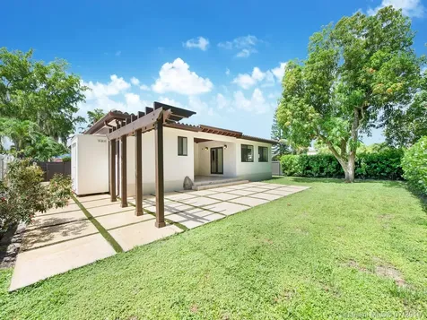 6491 SW 13th Street West Miami FL 33144
