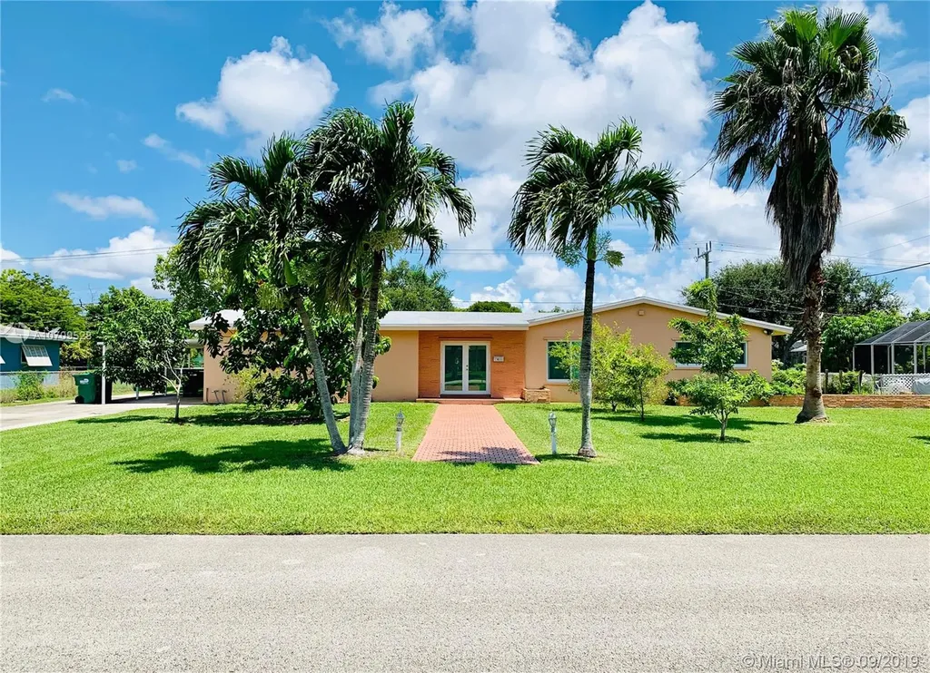 8421 SW 142nd Street Palmetto Bay FL 33158