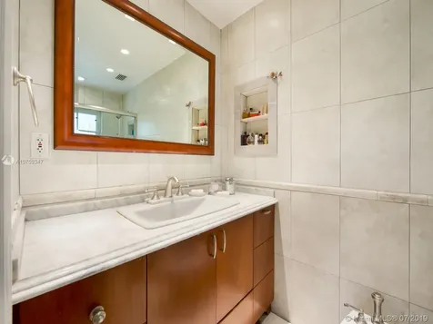 8615 SW 47th Terrace Miami FL 33155