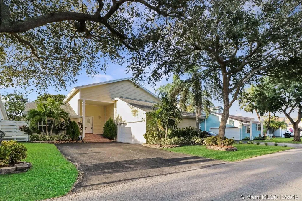 14033 SW 149th Lane Miami FL 33186