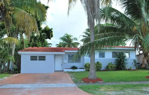 1081 NE 160th Street North Miami Beach FL 33162