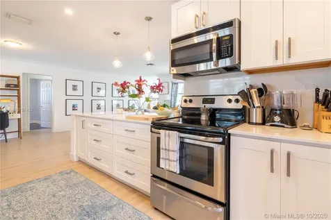 5515 Mckinley Street Hollywood FL 33021