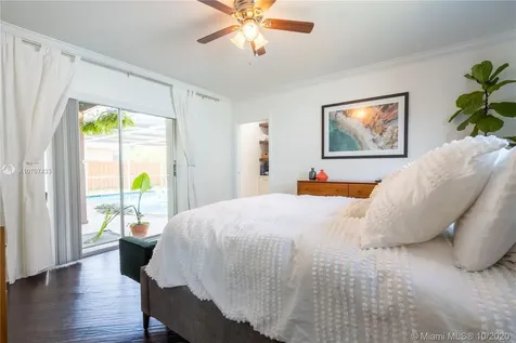 5515 Mckinley Street Hollywood FL 33021