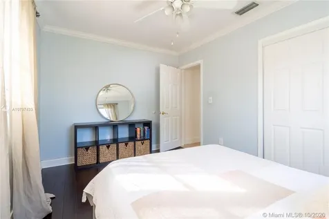 5515 Mckinley Street Hollywood FL 33021