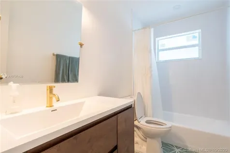 5515 Mckinley Street Hollywood FL 33021
