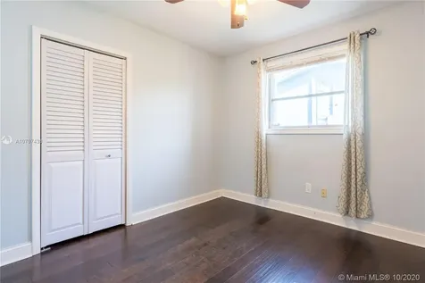 5515 Mckinley Street Hollywood FL 33021