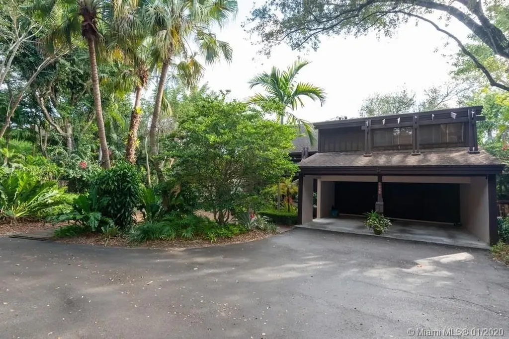 8980 SW 67th Avenue Pinecrest FL 33156