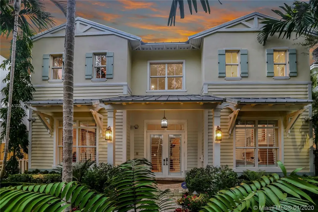 3210 Crystal Court Miami FL 33133