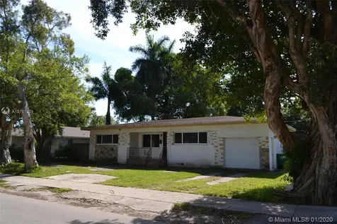 66 NW 84th Street Miami FL 33150