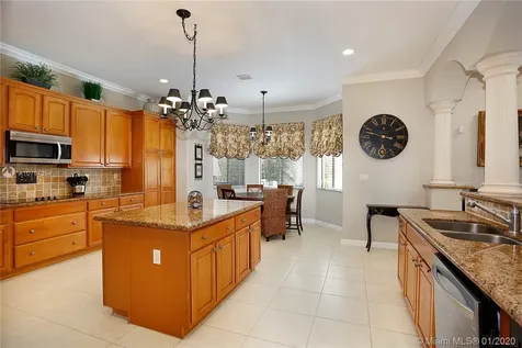 7876 SW 194th Street Cutler Bay FL 33157