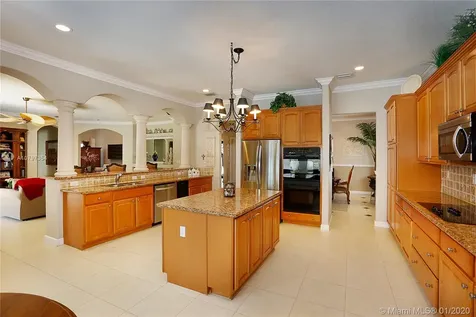 7876 SW 194th Street Cutler Bay FL 33157