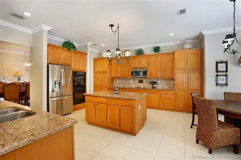 7876 SW 194th Street Cutler Bay FL 33157