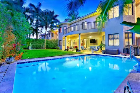 7876 SW 194th Street Cutler Bay FL 33157