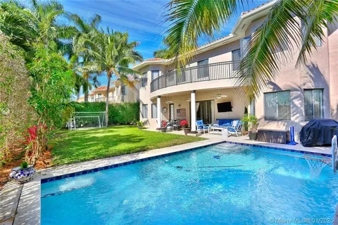 7876 SW 194th Street Cutler Bay FL 33157